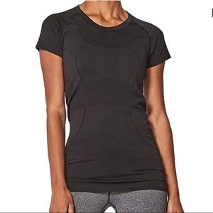 Lululemon Women’s Running shirt